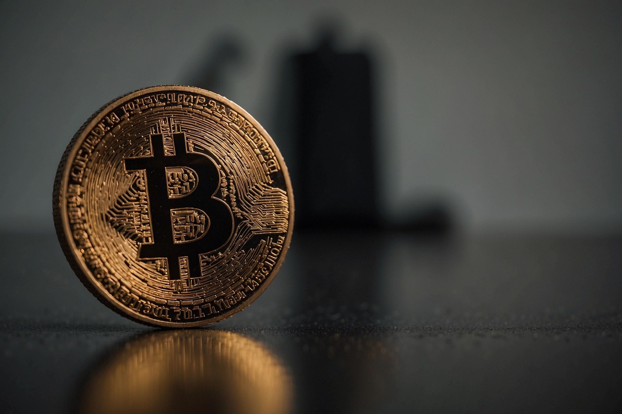 AI概念币ACT、IP 同步暴跌20% 又迅速反弹！诡异的币价走势引热议
